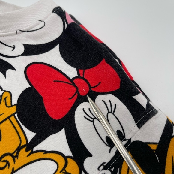 Disney Mickey & Friends Crewneck Sweatshirt Juinors Size Medium 7-9 AOP - Picture 12 of 12